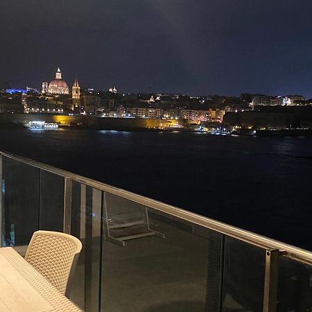 Sliema Seaview & Seafront- Apt 9, 49 Tigne Point Mansions Bagian luar foto
