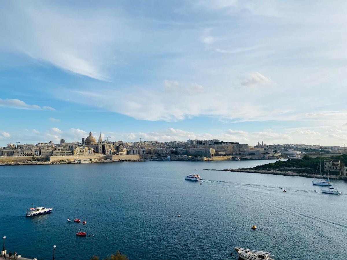 Sliema Seaview & Seafront- Apt 9, 49 Tigne Point Mansions Bagian luar foto