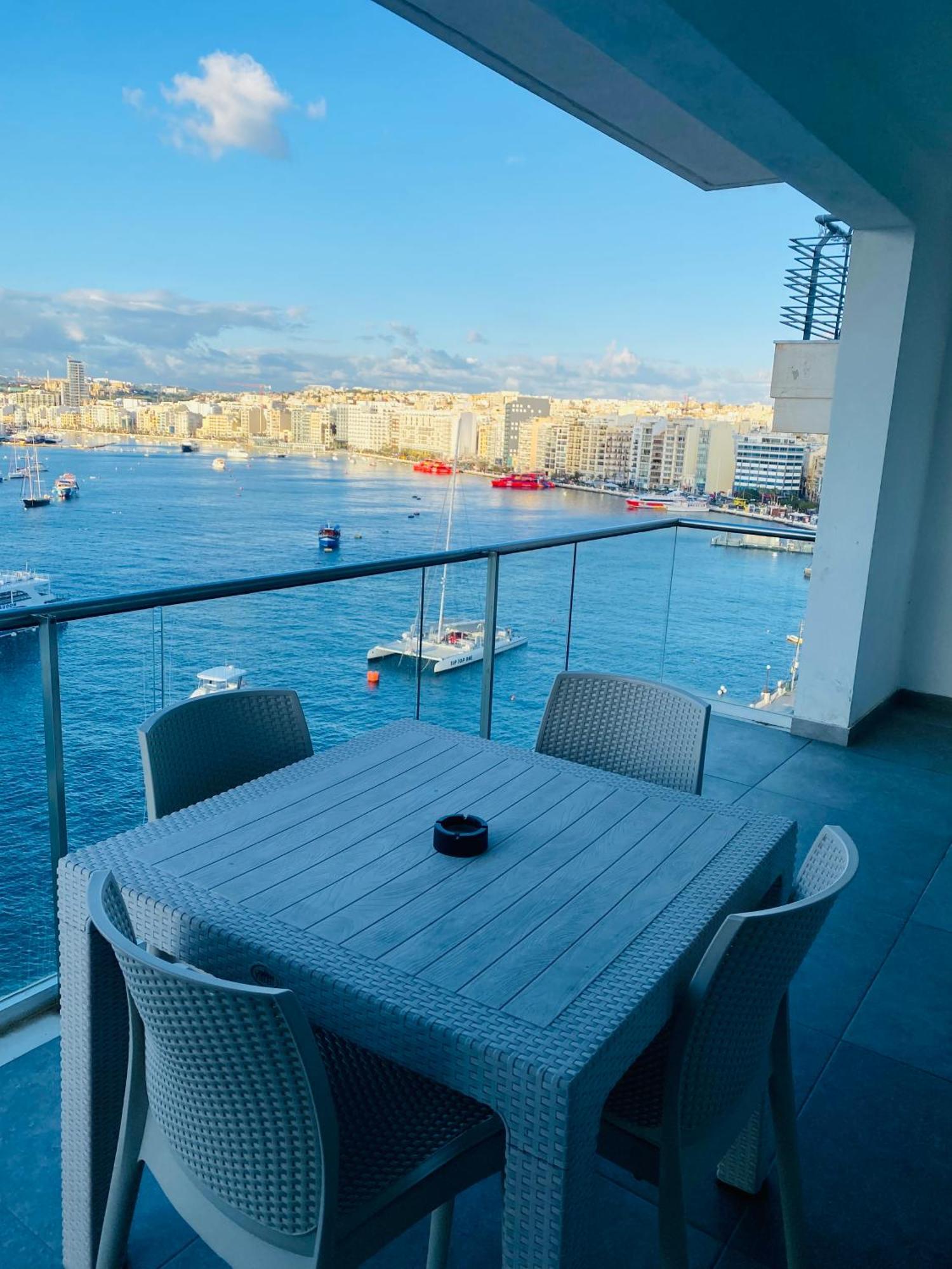 Sliema Seaview & Seafront- Apt 9, 49 Tigne Point Mansions Bagian luar foto